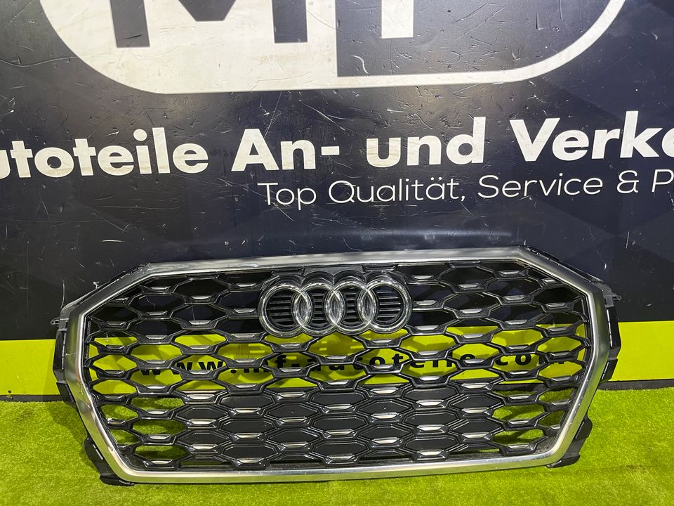 Audi Q3 83F Sportback S-Line Kühlergrill Front Grill 83F853651A in Hamburg