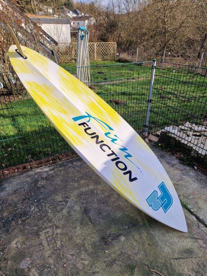 F2 Sunset slalom Surfboard, neuwertig, sehr schnell in Homburg