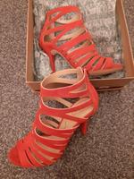 * Unisa * Sandale * Hochfrontsandale, rot Gr.39 - neu! Niedersachsen - Horneburg Vorschau