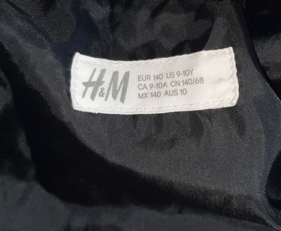 reflektierende Jacke H&M Größe 140 neuwertig in Freden