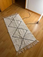 Teppich Beige Schwarz Fransen Muster Flauschig 142x72 cm Köln - Ehrenfeld Vorschau