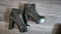 Jumex Schnür-Stiiefelette, Stiefel Boots, Gr. 39 NEU Baden-Württemberg - Villingen-Schwenningen Vorschau