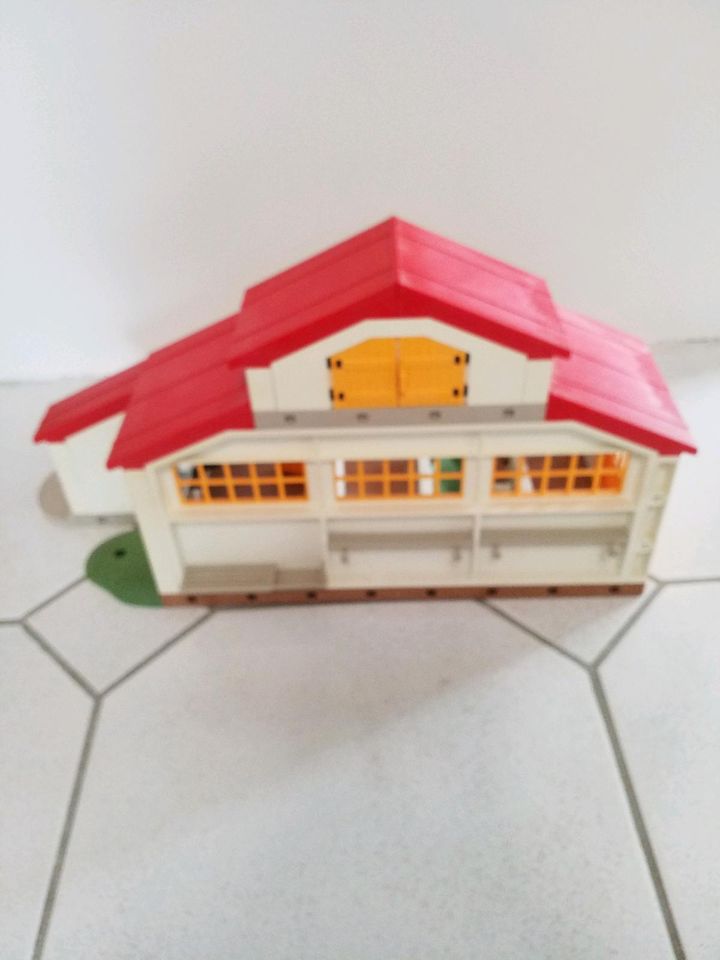 Playmobil Haus mit Reitstall in Cham