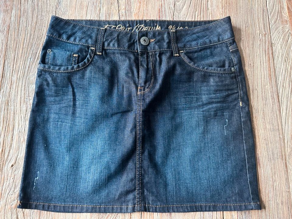 Esprit Jeans Mini Rock Denim Dunkelblau Gr. 30 (M) - Neuwertig in Hamburg