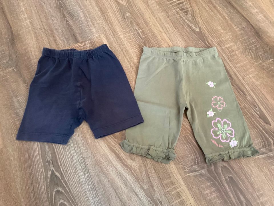 2 Radler Caprihose kurze Hose Größe 116 oliv blau in Wardenburg