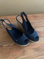 Tommy Hilfiger Damen Sommerschuh Gr.38 Nordrhein-Westfalen - Witten Vorschau