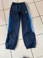 Adidas Sporthose Gr. 152 Nordrhein-Westfalen - Wiehl Vorschau