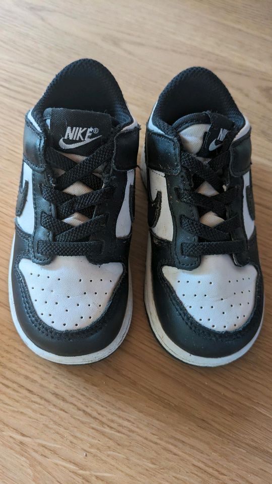 Nike Turnschuhe | Größe 23,5 in Kaarst