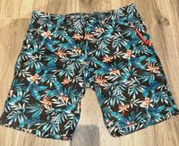 Superdry Shorts bunt Herren Gr. L Neu Bayern - Olching Vorschau