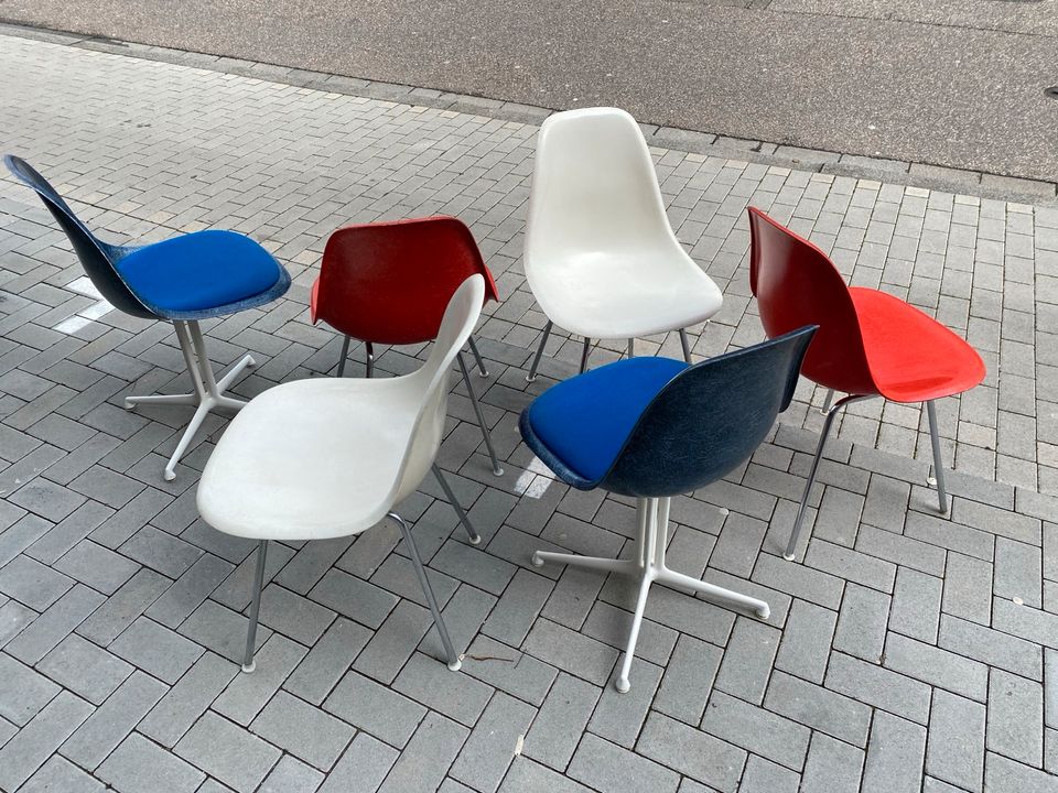 Herman Miller Vitra Eames Sidechair DSX Fiberglas Stuhl in Rot in Bruchsal