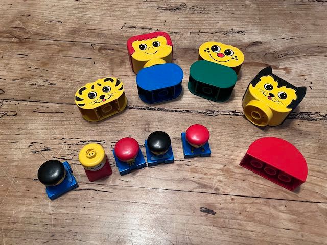 Lego Duplo Platten, Steine, Figuren und mehr in Wiesbaden