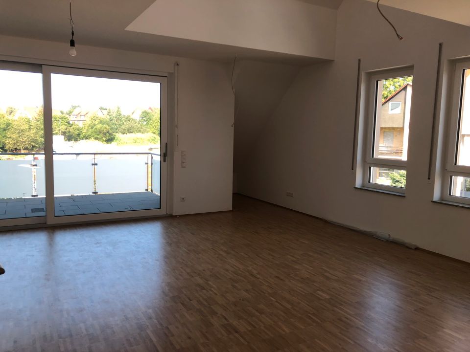 *Schöne 4 Zimmer-Wohnung- Maisonette - mit Blick ins Grüne zu vermieten- bis 2 Monate Kaltmietfrei möglich * in Schwäbisch Hall