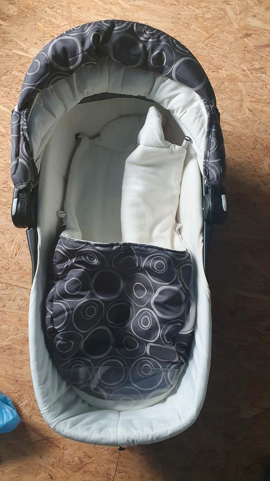 Chicco Kinderwagen Buggy Babyschale Autositz 3 in 1 Kindersitz in Kreuzau