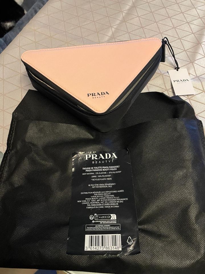 Original Prada Beauty Paradoxe Triangle Pouch Kosmetiktasche in Nürnberg (Mittelfr)