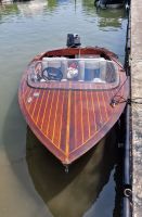 Holzboot Motorboot Riva Stil 60er Runabout Elektroboot Aussenbord Neuhausen-Nymphenburg - Nymphenburg Vorschau