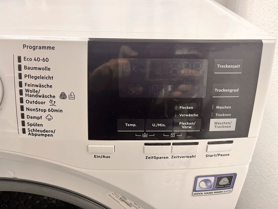 Waschmaschine Waschtrockner AEG 8kg 4kg Serie 7000 in Potsdam