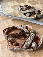 Sandalen  mit dickerer Sohle Berlin - Tempelhof Vorschau