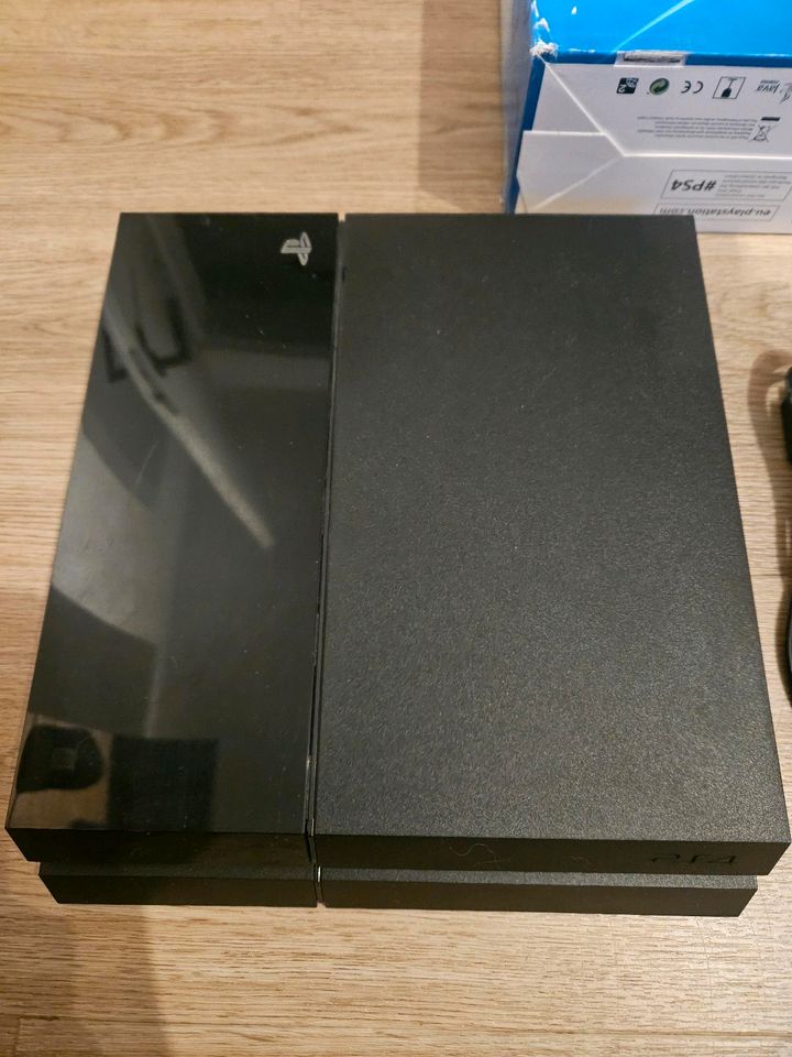Playstation 4 1 TB Edition in Sassenberg