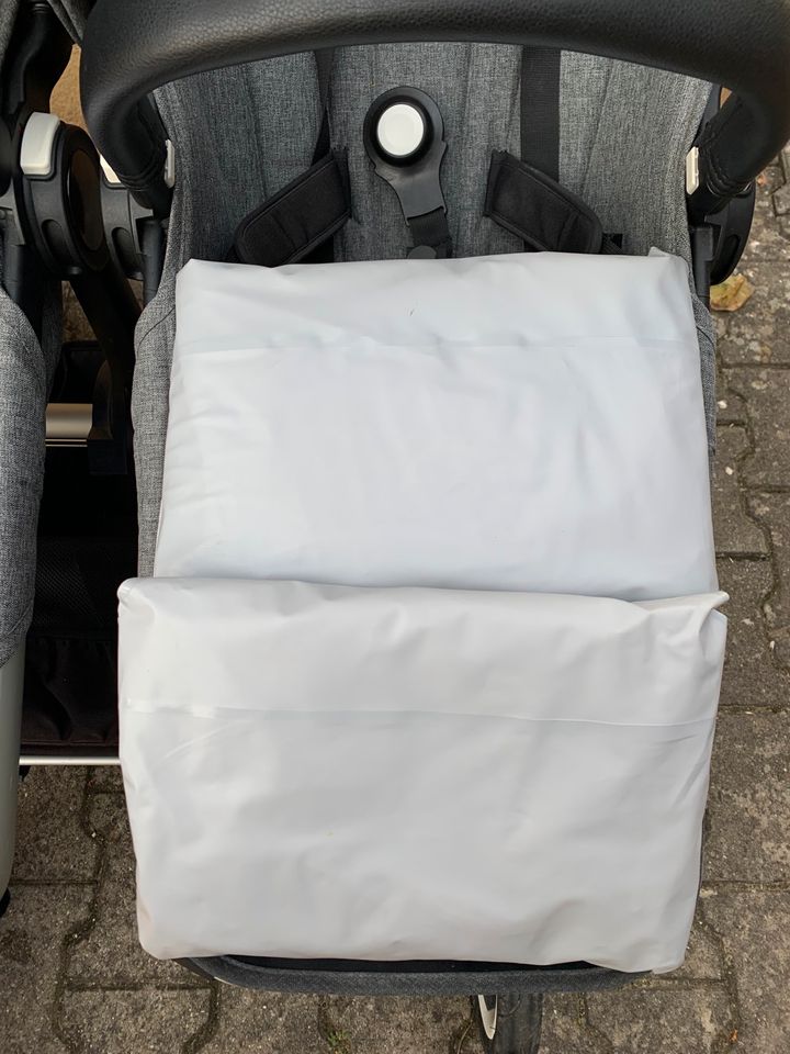 Bugaboo Donkey Twin mit viel Zubehör in Marktzeuln