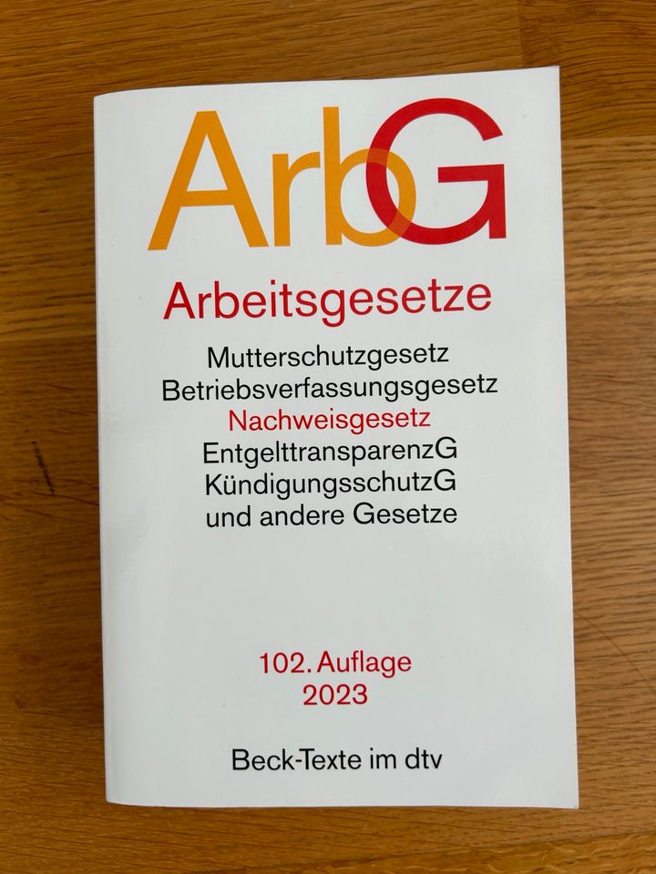 Arbeitsrecht dtv Text Gesetz 102. Auflage 2023 in Röhrmoos