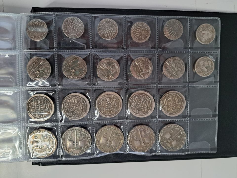 Münzen alt (Deutsches Reich, England usw.) 3,2 kg in Berlin