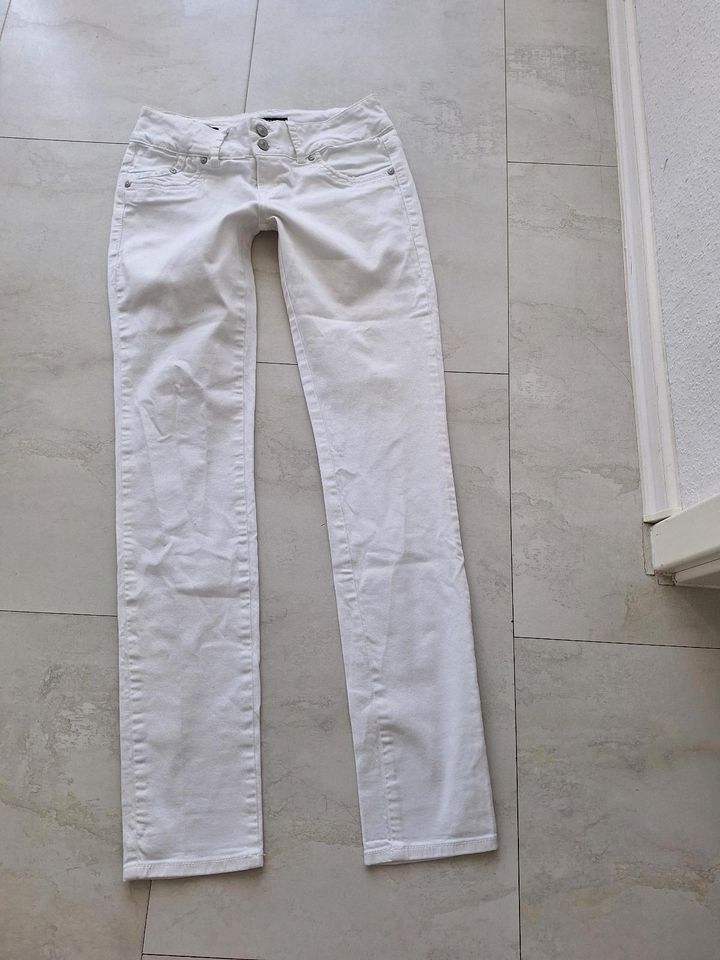 LTB Molly Damen Jeans Hose W28 L32 Gr 36 in Herne