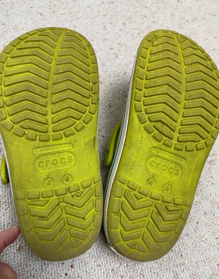 Crocs, grün, lime, Limette, hellgrün, Größe 36/37 (M4 W6) in Eschweiler