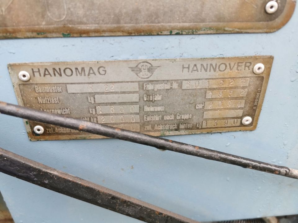 Traktor Hanomag R 22 Baujahr 1952. Arbeitet einwandfrei. in Dierdorf