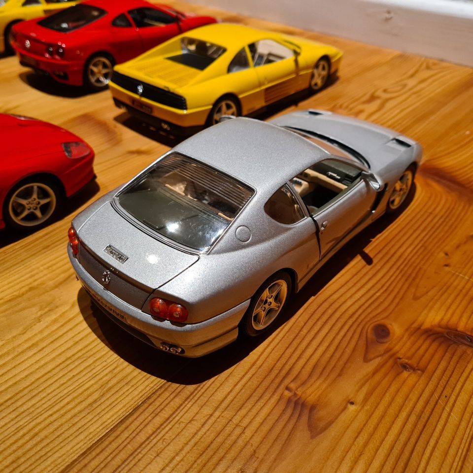 1:18 Bburago/Maisto Ferrari Modellautos Sammlung in Hockenheim
