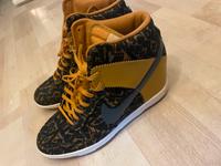 Nike Wedges Gr. 42 1x getragen Hessen - Calden Vorschau
