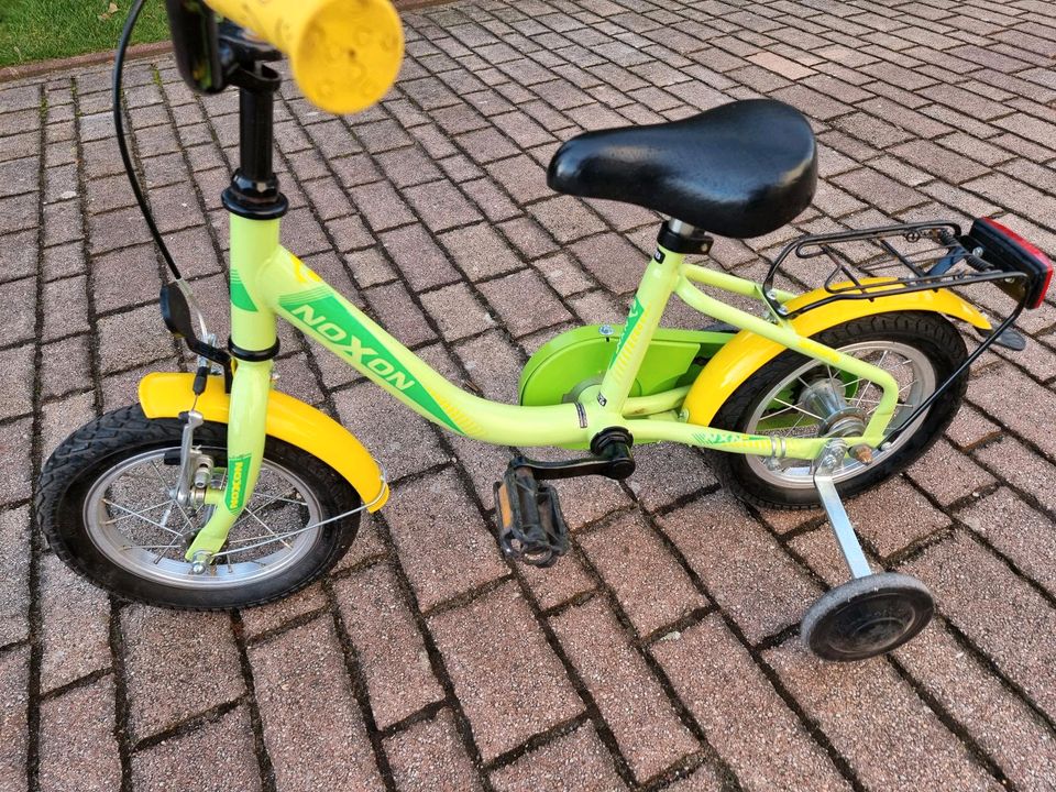 Noxon Skimpy 12 Zoll Rad Fahrrad Kind Stützräder in Hohe Börde