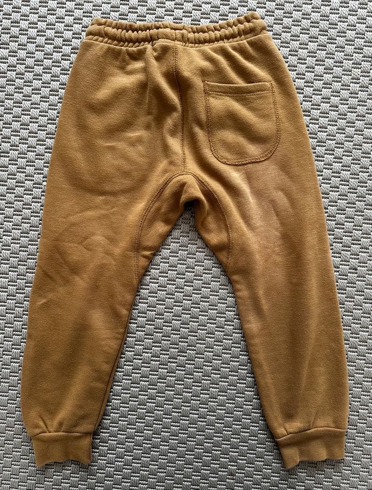 Zara Hose Jogger Jogginghose Braun Senfbraun Gr. 116 in Troisdorf