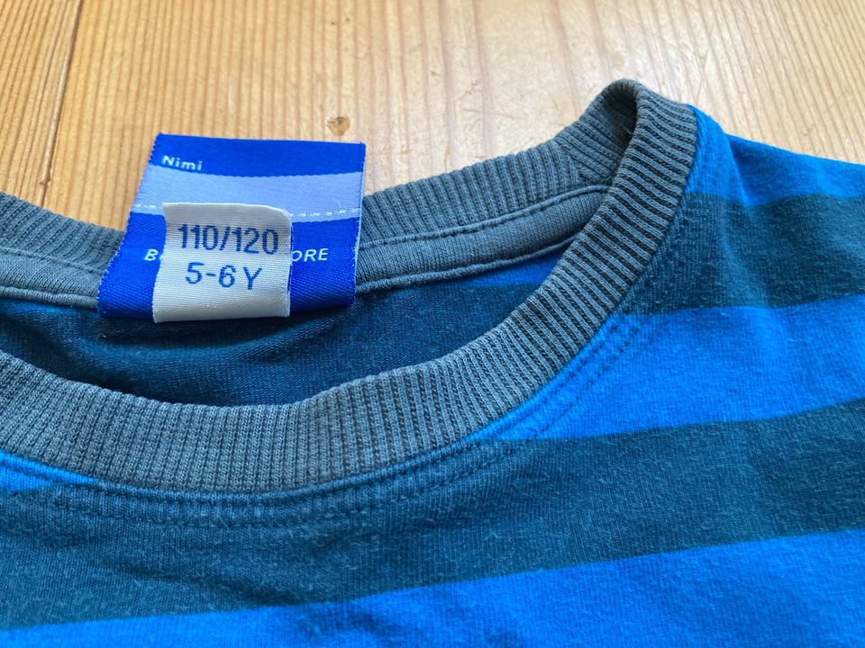 Finkid T-Shirt Blau 110/120 in Buxtehude