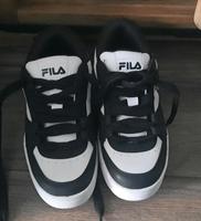Fila Sneaker gr. 42 neuwertig Brandenburg - Brandenburg an der Havel Vorschau