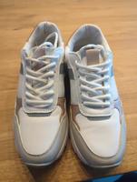 Sportschuhe Sneaker street shoes 40 Neu (1x getragen) Dresden - Kleinzschachwitz Vorschau
