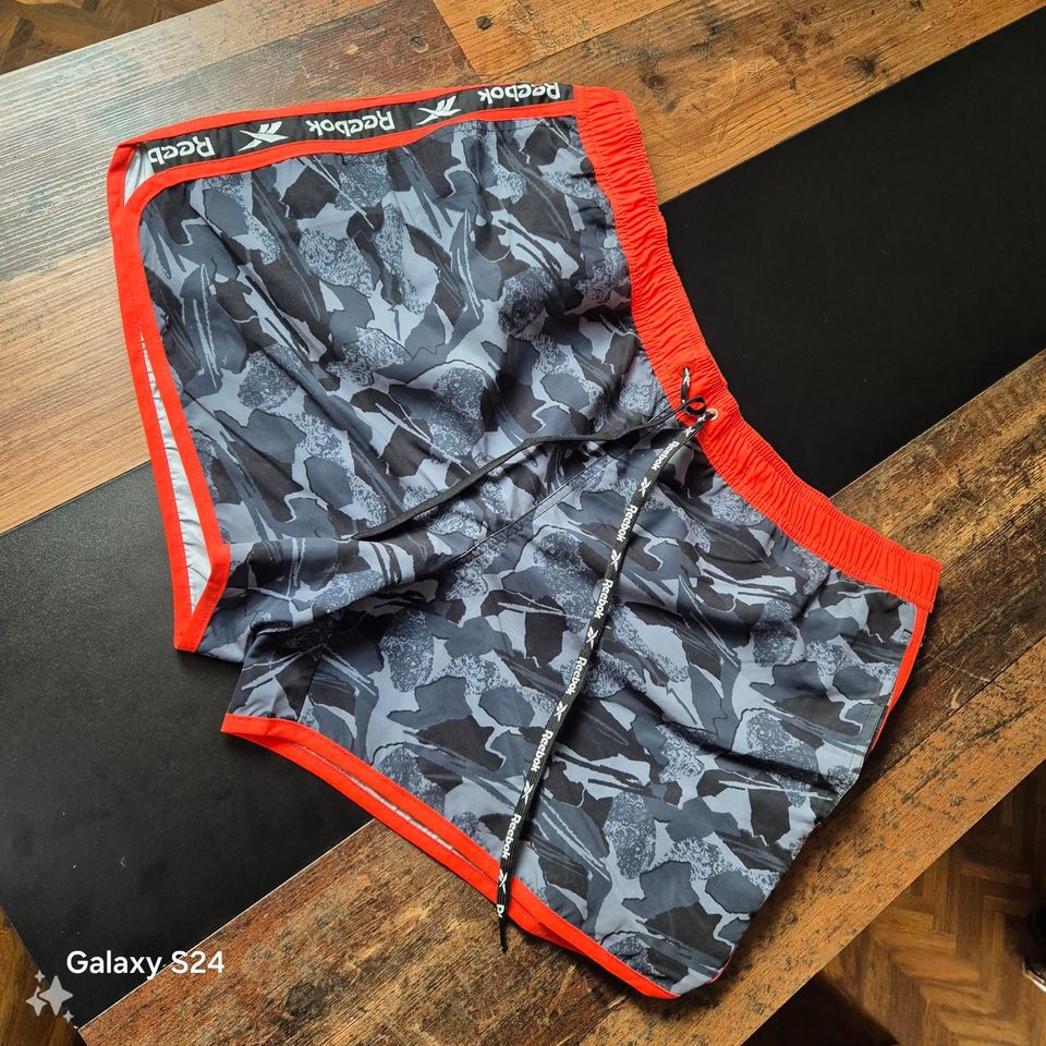 Reebok Badeshort Größe Xl in Jüchen