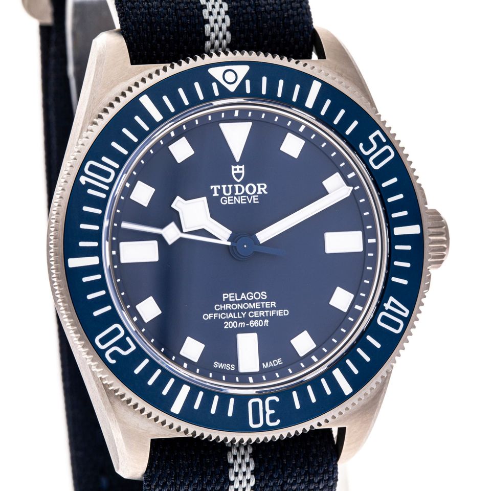 Tudor Pelagos Fxd 42 Blau Titan 25707B/23-0001 NEU 2023 Full Set in Hannover