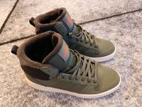 Adidas Sneaker hoch gefüttert Olive Grün Größe 44 Nordrhein-Westfalen - Castrop-Rauxel Vorschau
