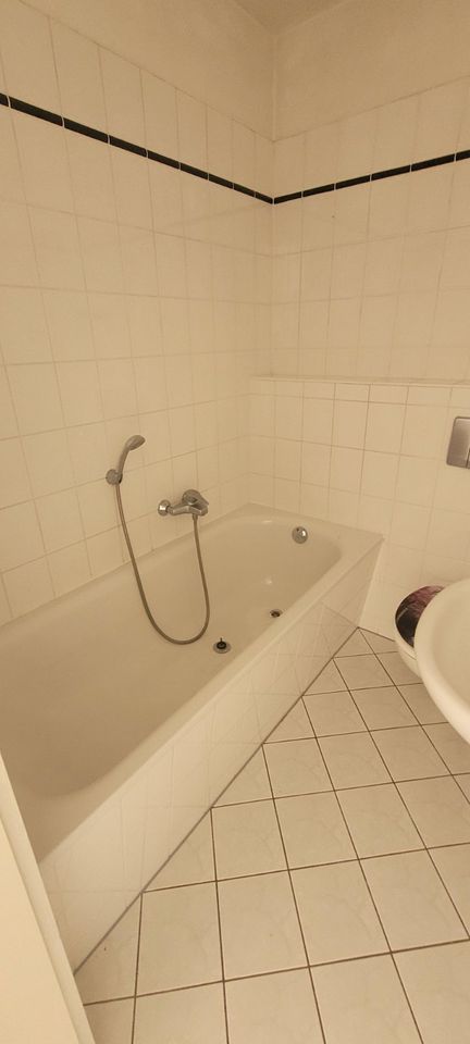 ** 3-Raumwohnung mit Balkon und 2 Bädern - Sudenburg** in Magdeburg