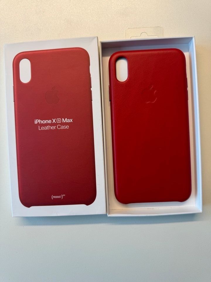 iPhone XS Max Lederhülle rot NAGELNEU und in OVP in Frickenhausen