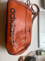 Coole Adidas Leder-Tasche original aus den 80ern Nordrhein-Westfalen - Weeze Vorschau