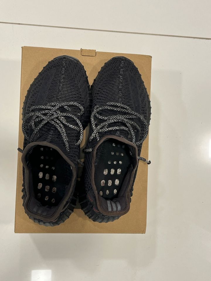 YEEZY 350 BOOST V 2 Reflective in Gelsenkirchen