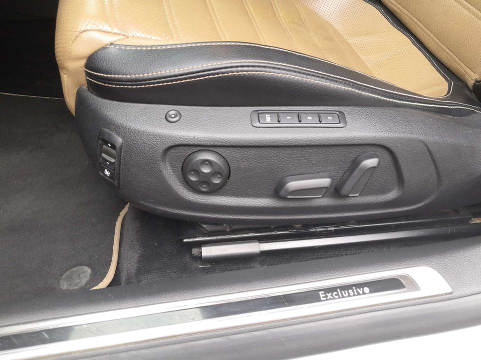 VW Passat CC Exclusive BiXenon Leder Pano 4Motion Anh.Kupplung in Koblenz