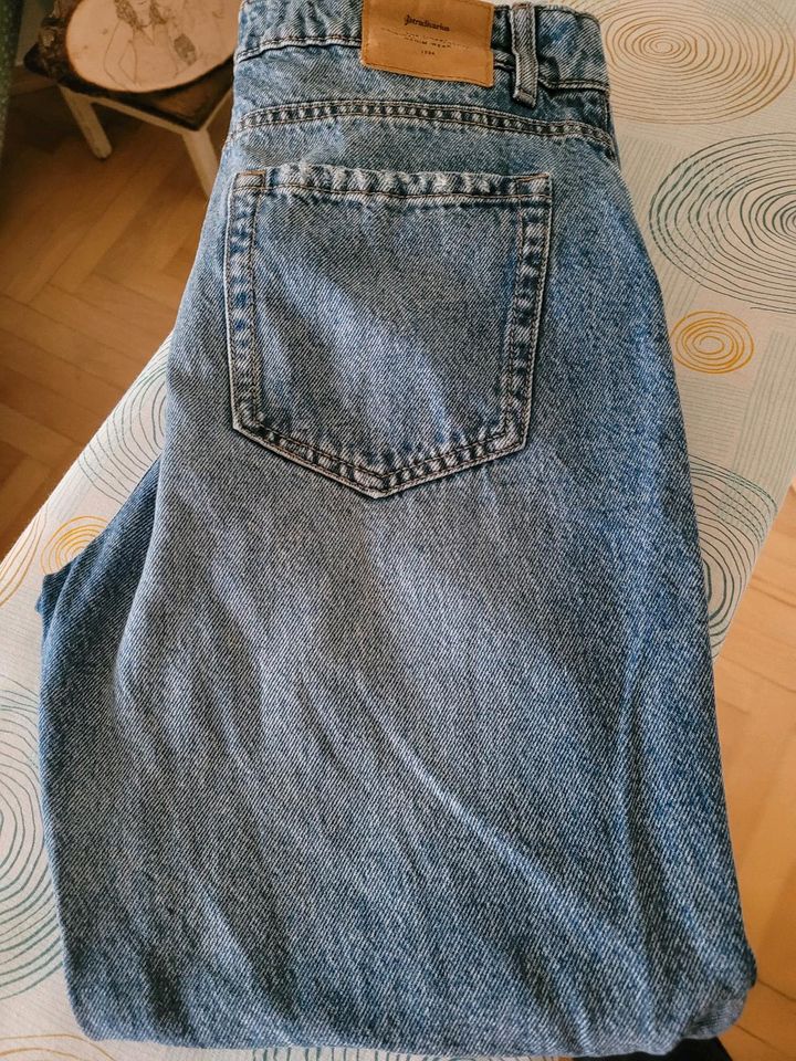 Jeans Stradivarius Gr. 36 in Netzschkau