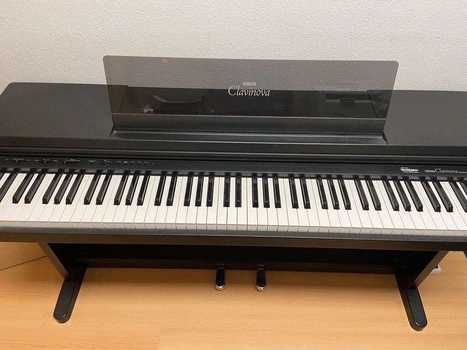 Yamaha Clavinova CLP-550 in Deggendorf