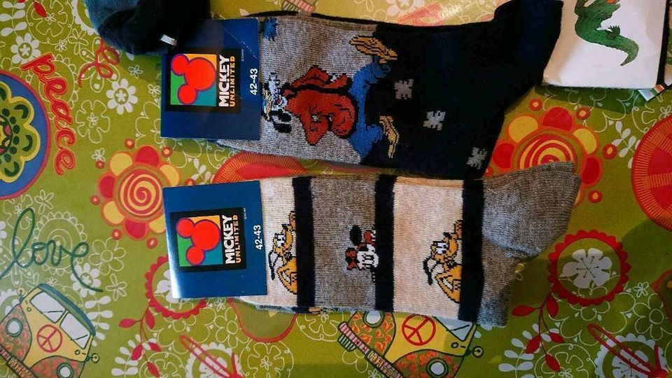 Socken Disney Mickey mouse Größe 42-43-46 Neu siehe Bilder in Pfungstadt