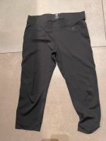 3/4 Sporthose Yoga schwarz H&M Größe M 38 Hose Fitness Sport Stuttgart - Plieningen Vorschau