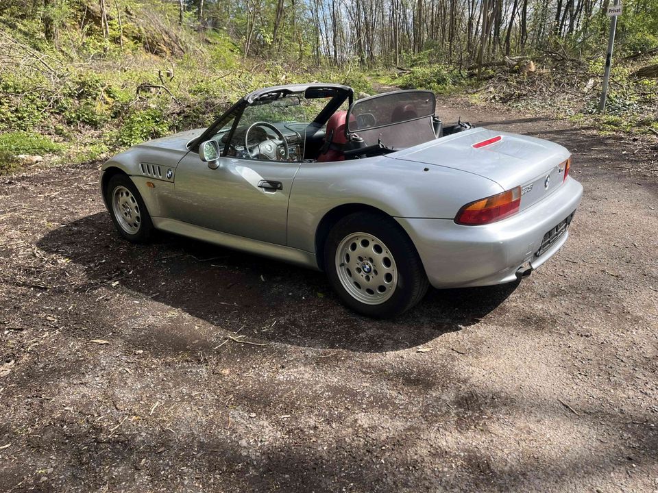 BMW Z3 - TÜV und Inspektion Neu - 53000 Kilometer - Hardtop in Saarbrücken