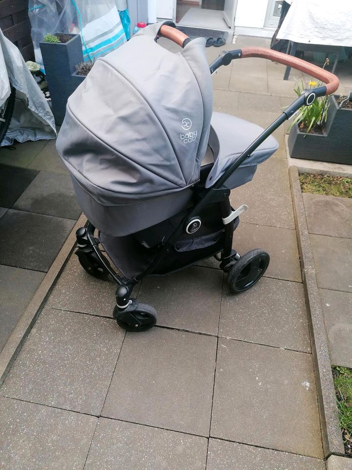 Leichter Kombi Kinderwagen sehr gutes Zustand in Dortmund