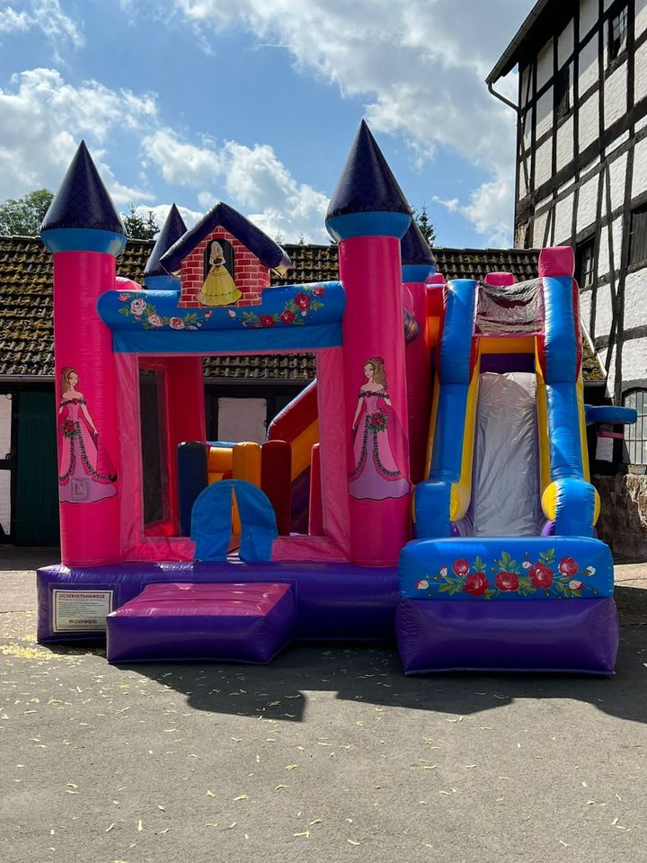 Circus Hüpfburg Veranstaltung Fest mieten Spaß Freude Kinder Kids in Bückeburg